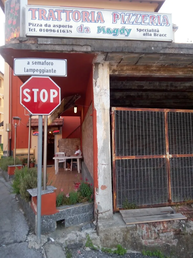 Ristorante Pizzeria da Magdy restaurant in Savignone