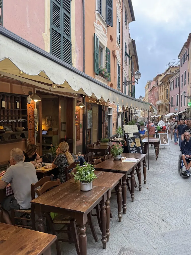 TRATTORIA da TURIN restaurant in Sestri Levante