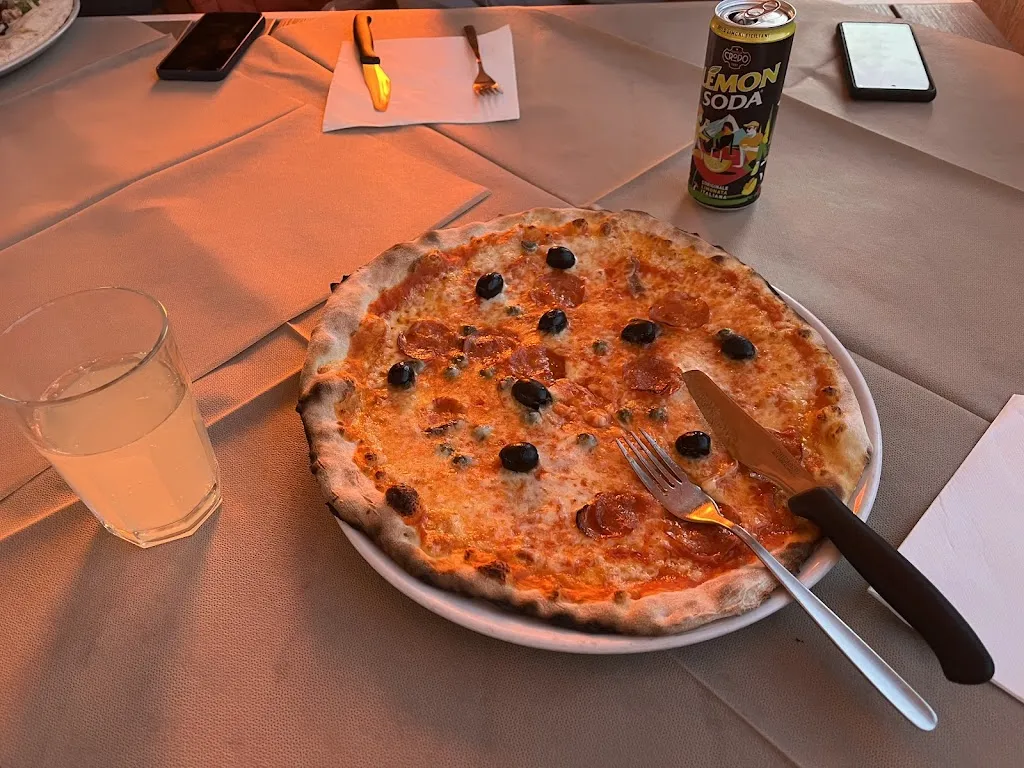 H._Bar Pizzeria 68 di Carneglia Christian e c. snc_Sesta Godano_review