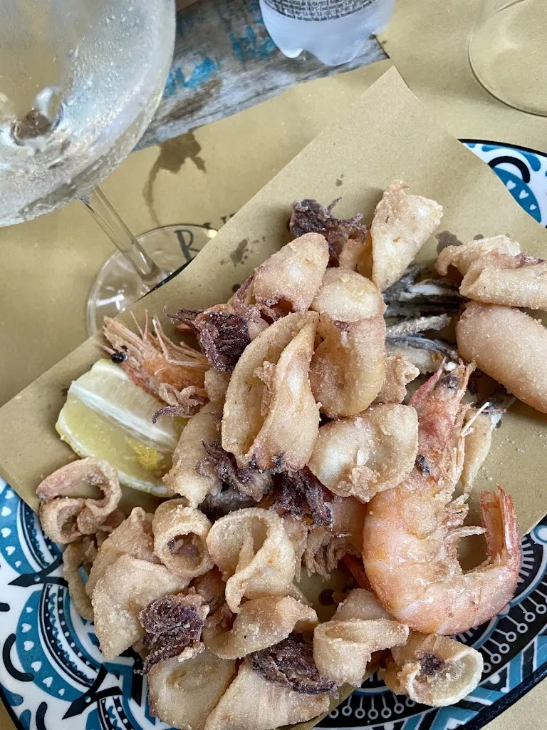 Michela Monzani_Burridha Bar_Spotorno_review