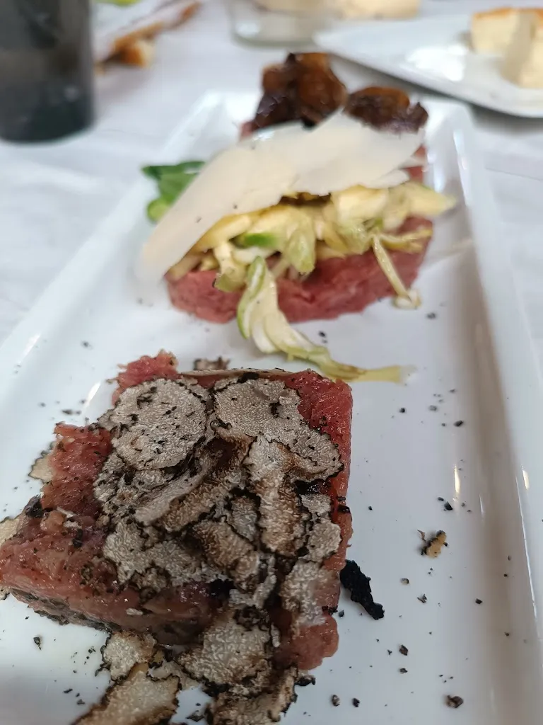 Antica Osteria del Santi_Serra Riccò_slider_image_3