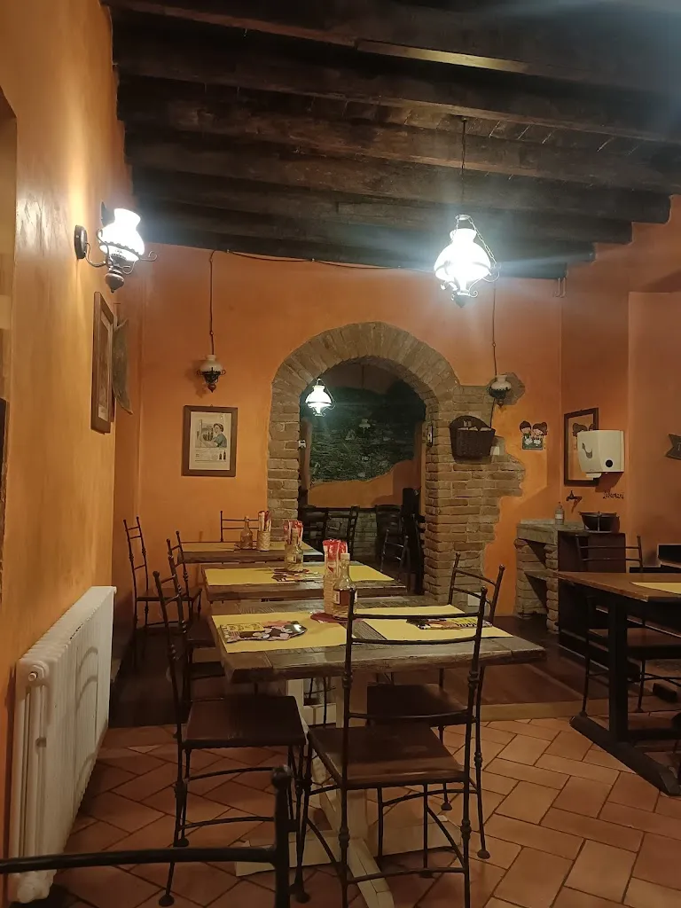 Pizzeria La Pecora Nera_Serra Riccò_slider_image_3