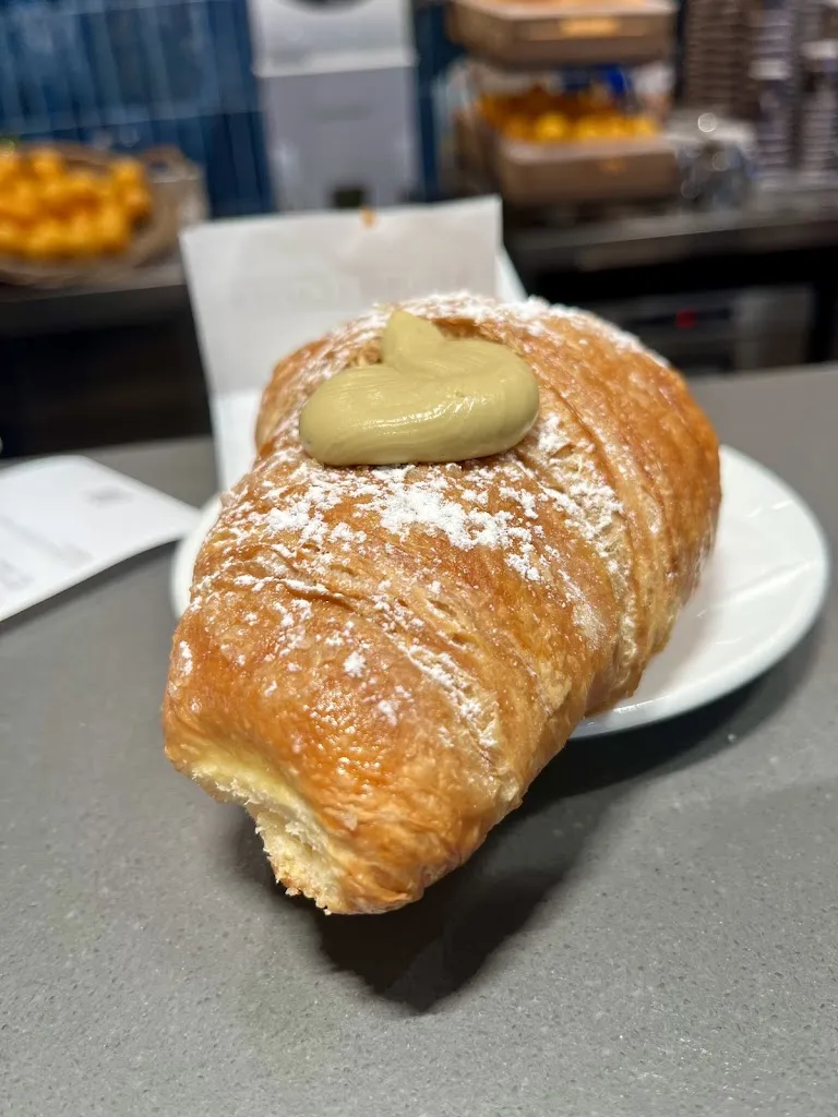 Autogrill Campora Est_Serra Riccò_slider_image_3