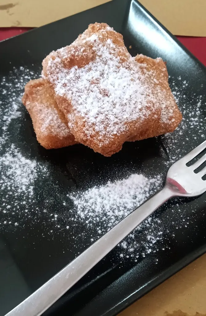 Il Rifugio nei borghi sparsi_Serra Riccò_slider_image_3