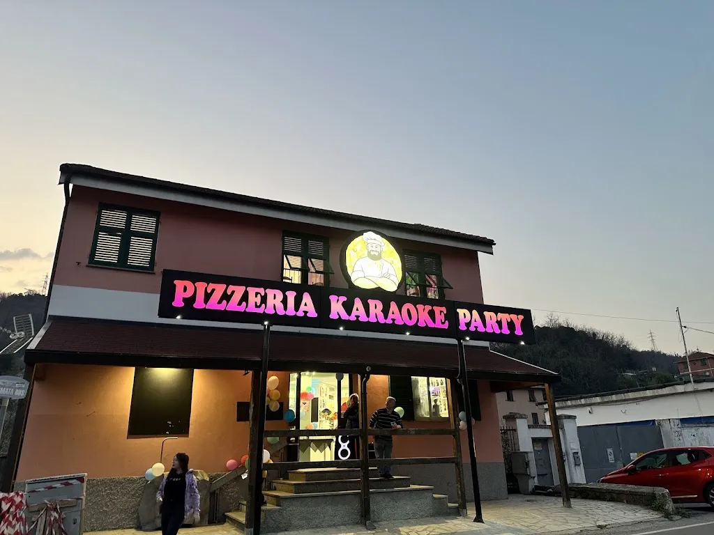 Pizzeria Karaoke Party restaurant in Serra Riccò