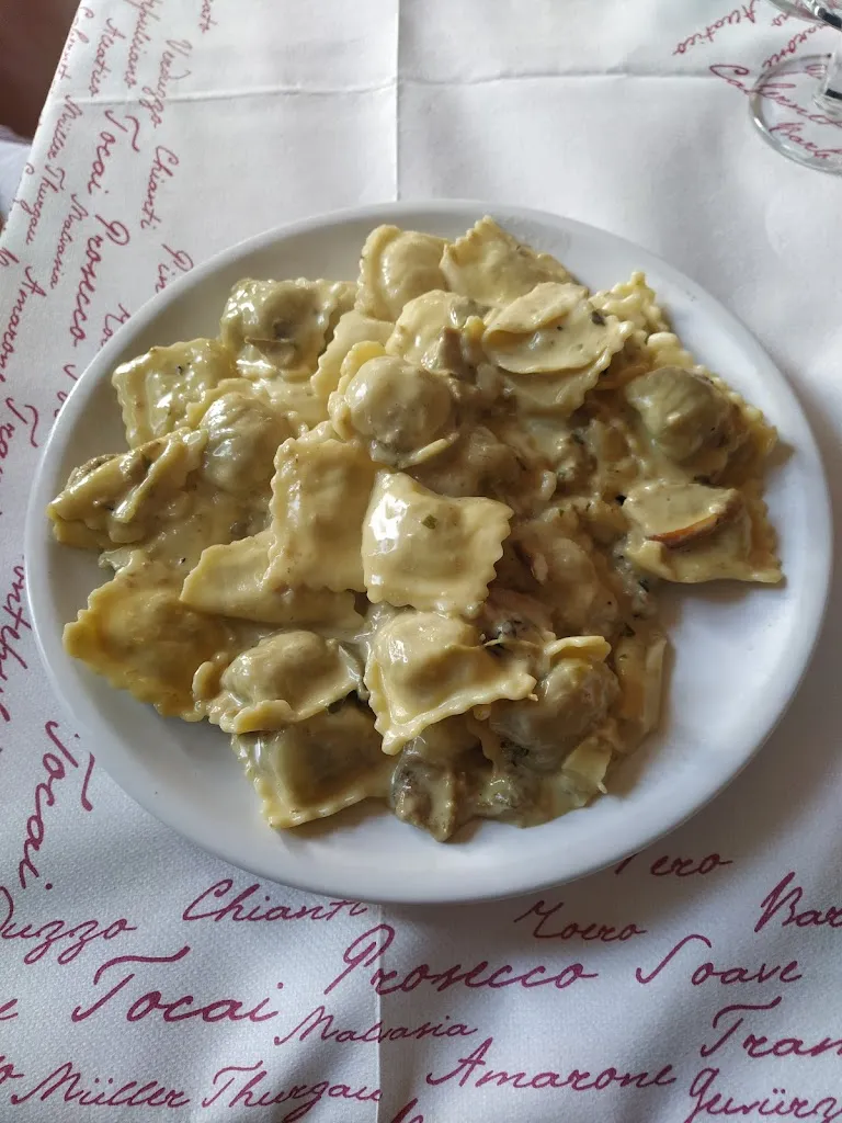 Trattoria La Madia restaurant in Tribogna