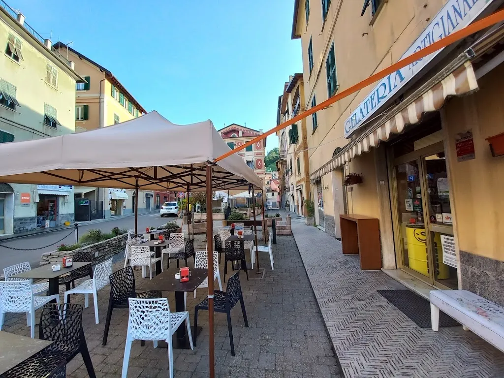 Bar Gelateria Aldo restaurant in Torriglia