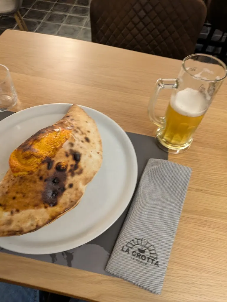 Andy Cooper_La Grotta Ristorante Pizzeria_La Thuile_review