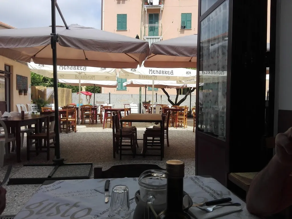 S.o.m.s. Pace e Lavoro_Valle di Vado_slider_image_1