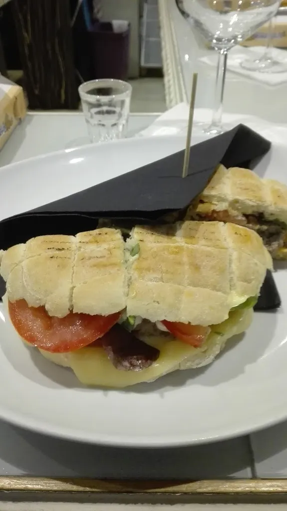 Menu_Flowers Restaurant & Lounge Bar_Taggia_image_1