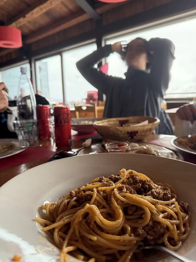 MrJ. Lundgren_Maison Carrel_La Thuile_review