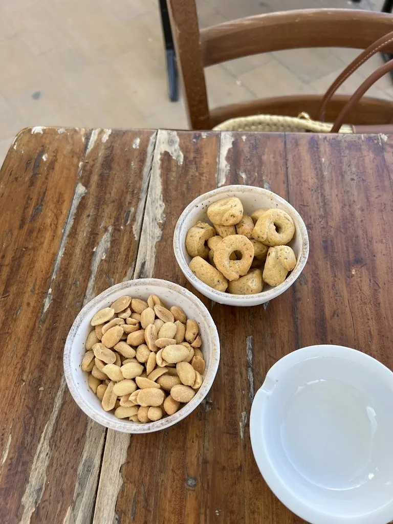 James Dooms_Schatten Am See_Taggia_review