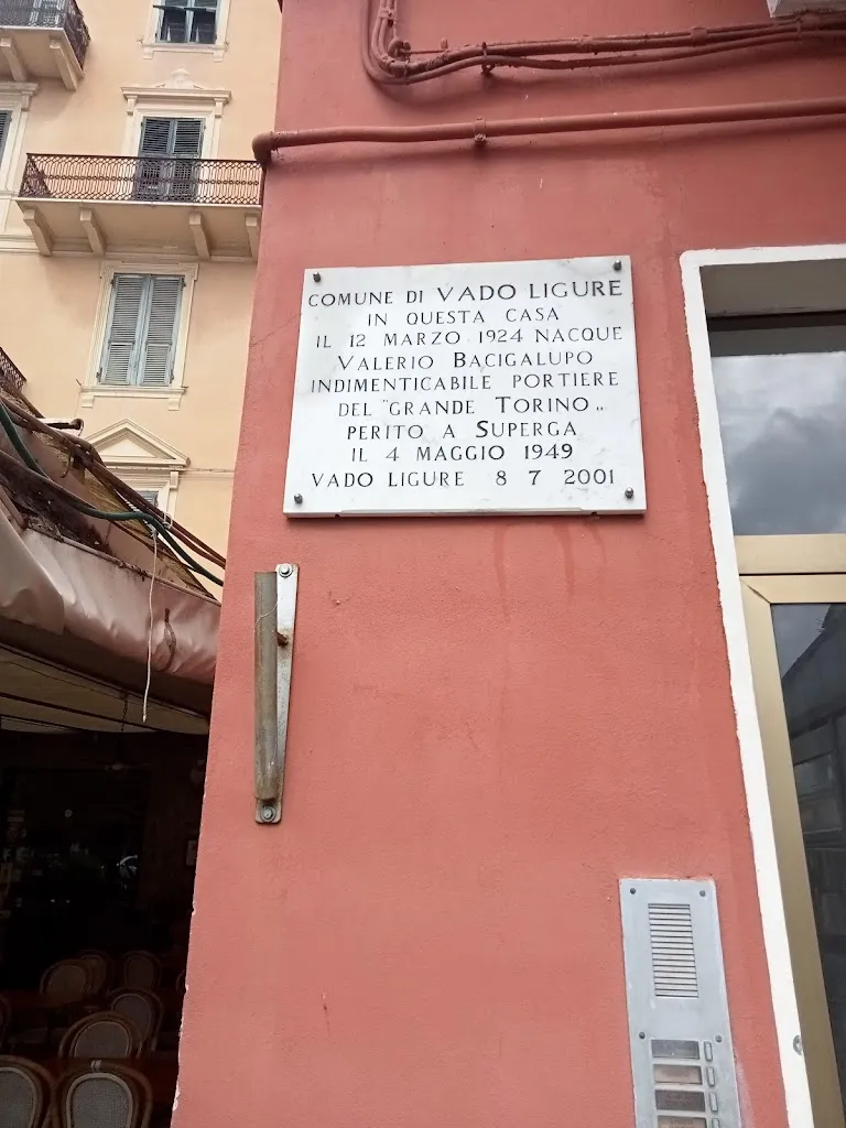 genevieve alberti_Bar Baguttino Vado Ligure_Vado Centro_review