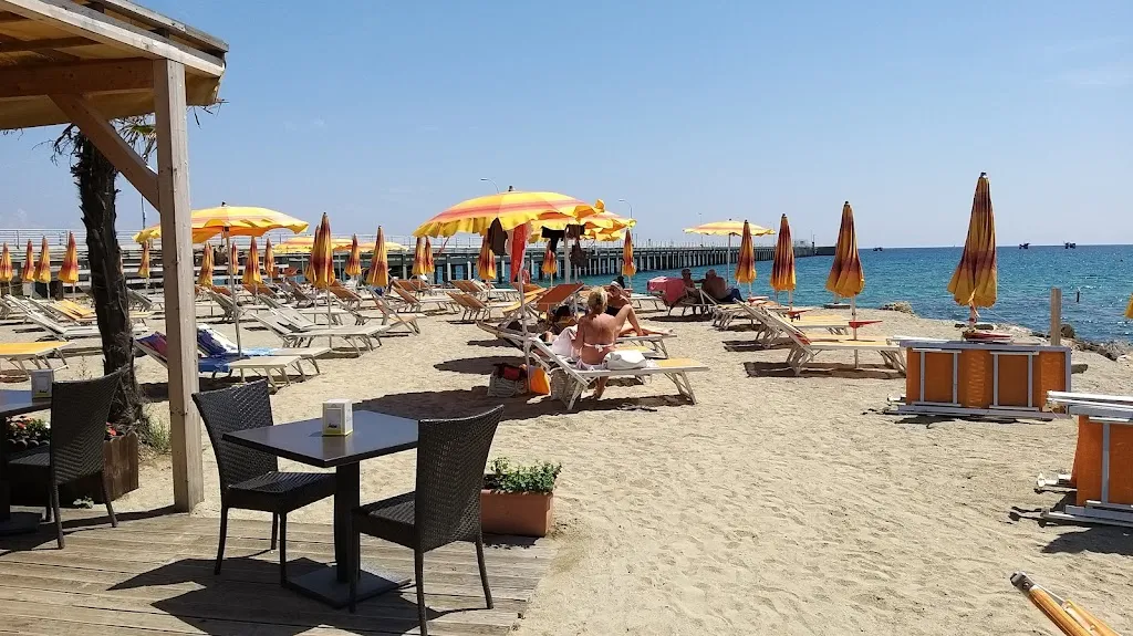 Ristorante Bagni Karibù restaurant in Vado Centro