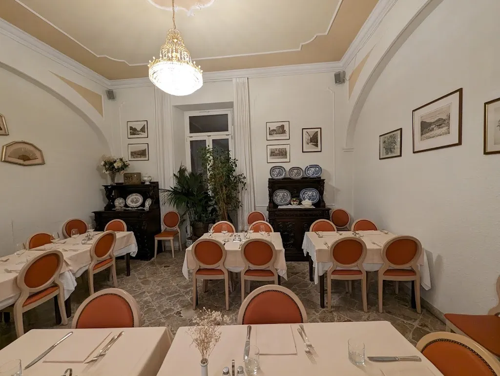 Albergo Ristorante Amici_Varese Ligure_slider_image_1
