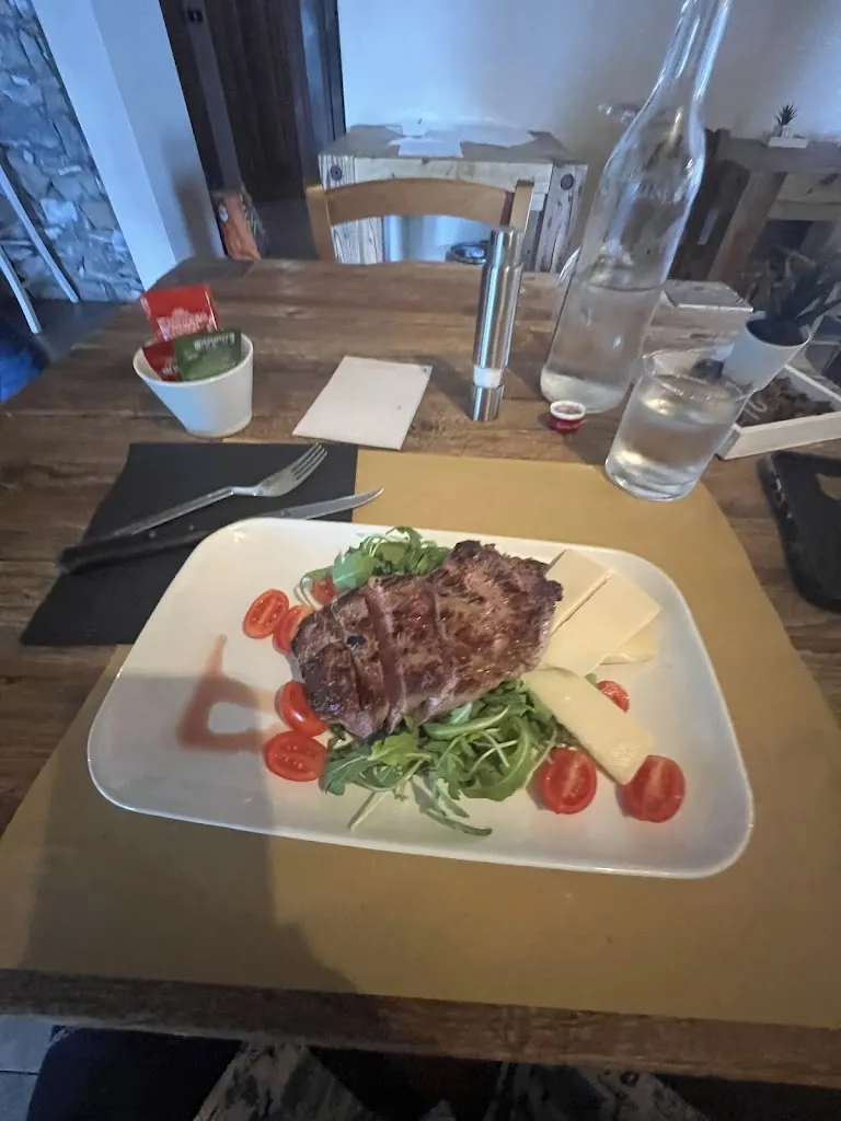 Marvin Karweger_Passocento_Varese Ligure_review