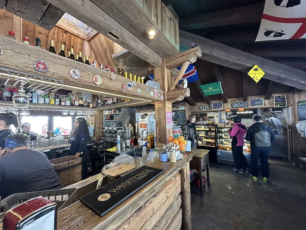 Le foyer Bar Restaurant_La Thuile_slider_image_1