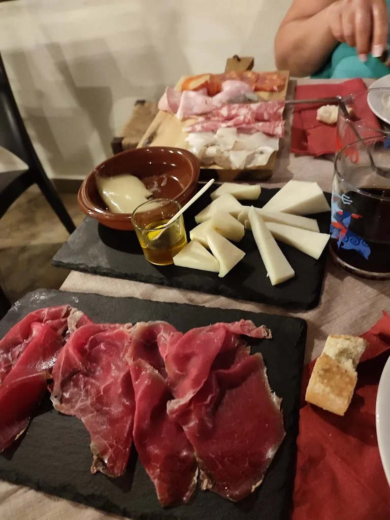 Guillaume Casterman_Osteria Dei Mat_Vallecrosia_review