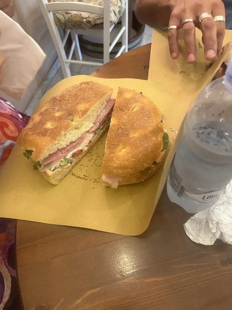 Daniela Avino_Gang del Panino_Vallecrosia_review