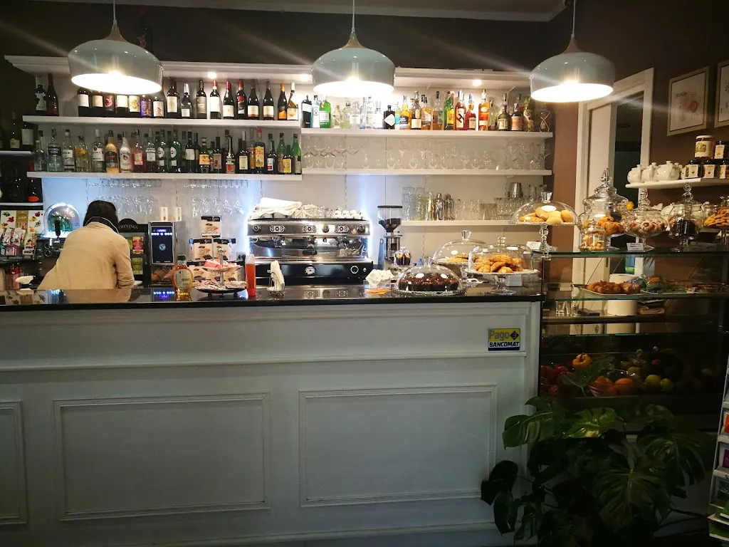 marina polo_Biancolatte Bar Bistrot_Vallecrosia_review