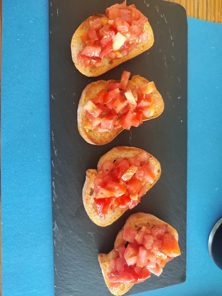 Julie Bethge_IL TRIDENTE_Vallecrosia_recensione