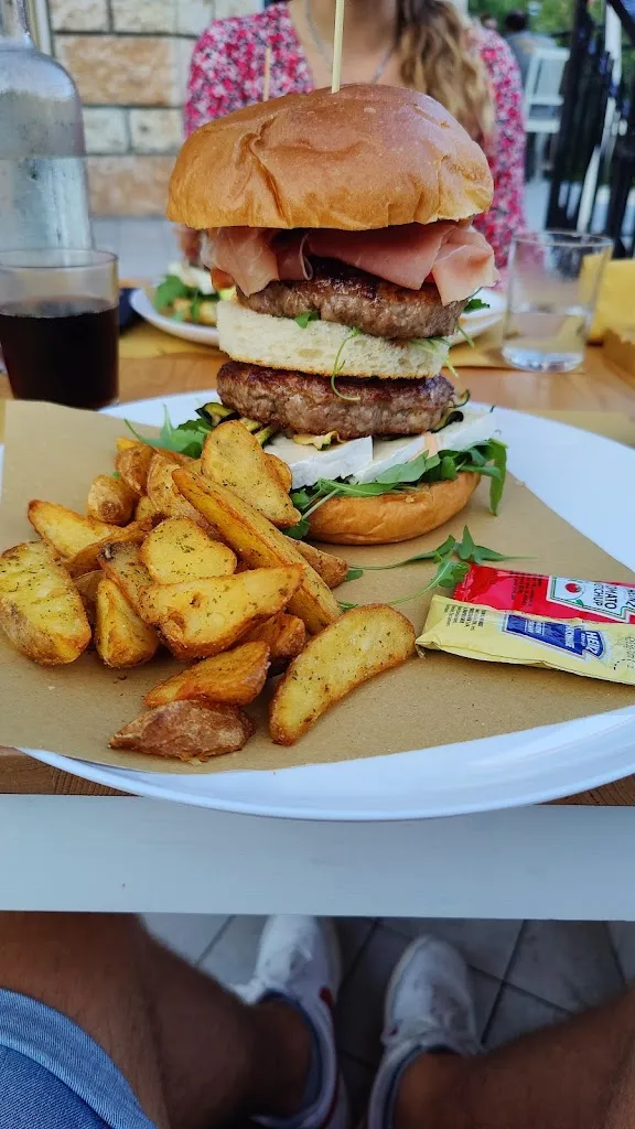 Bernhard Bickel_Vecchio Ponte_Vallecrosia_review