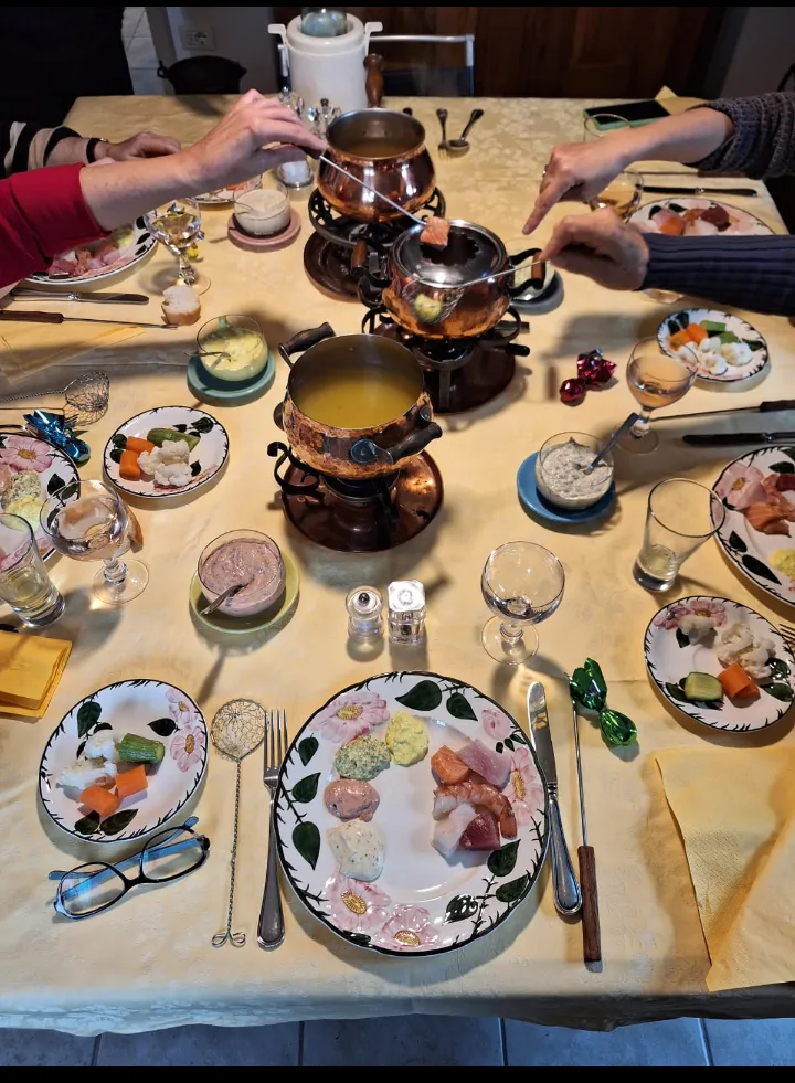 JULIA Bonilla_Home restaurant - Il salotto delle fondue_Vezzano Ligure_review