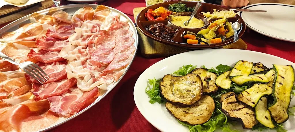 Panigacceria il testo bianco_Vezzano Ligure_slider_image_2