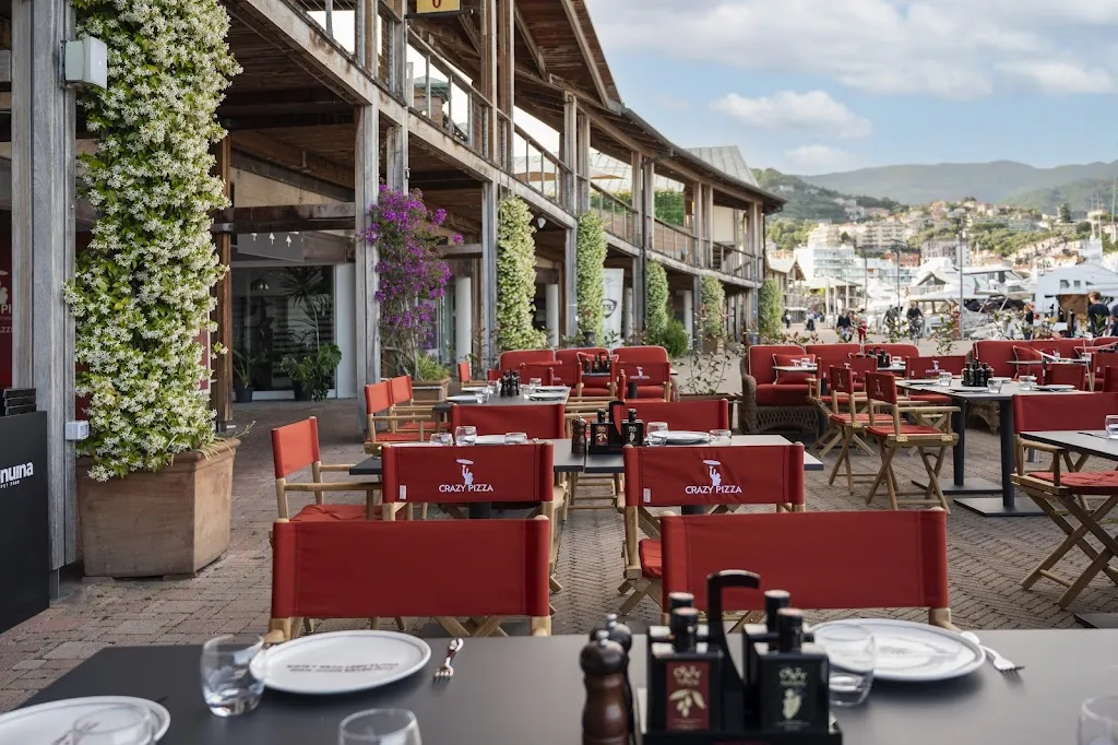 Crazy Pizza Varazze restaurant in Varazze