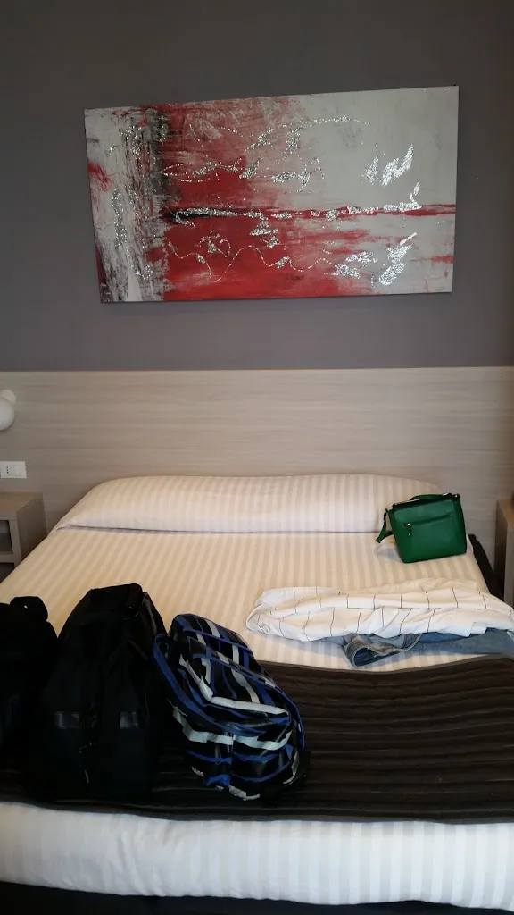 Paul SNX_Hotel Ristorante Pizzeria Milton_Varazze_review