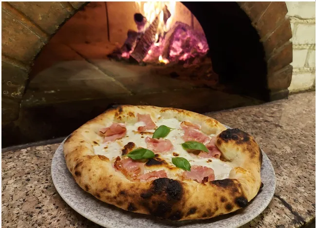 Ristorante Pizzeria Vecchie Mura_Varazze_slider_image_3