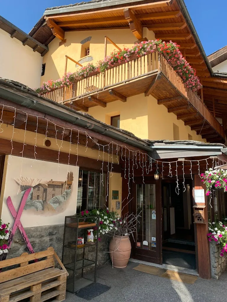 Hotel Coeur Du Village restaurant in La Thuile