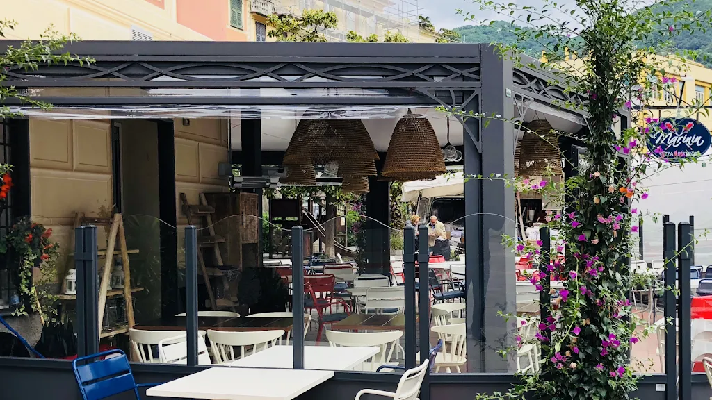 TONDA Pizza&Cocktails restaurant in Zoagli