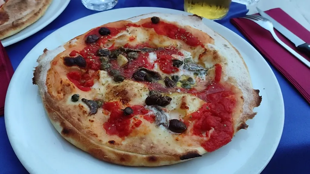 TONDA Pizza&Cocktails_Zoagli_slider_image_2