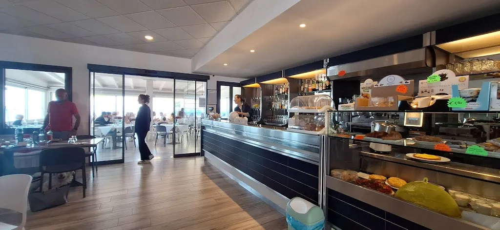 Bagni Silvano Bar Ristorante restaurant in Zoagli