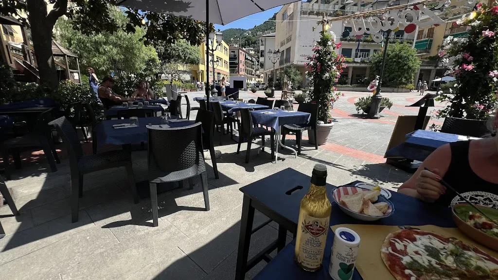 Ondřej`s Power-Tube _Ristorante pizzeria La Piazzetta_Zoagli_recensione