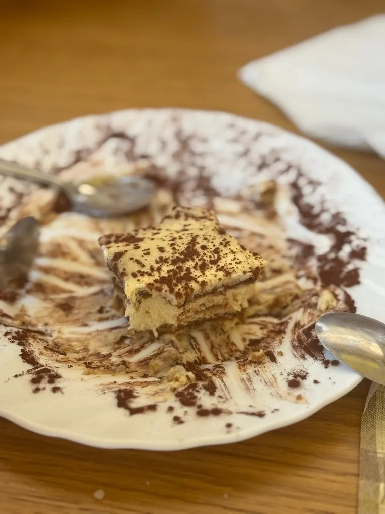 Ryan Saltzman_IARI'S bar_Ventimiglia_review