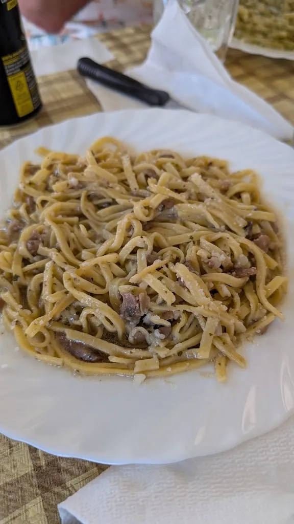 Alexey Alekhin (laughedelic)_IARI'S bar_Ventimiglia_review