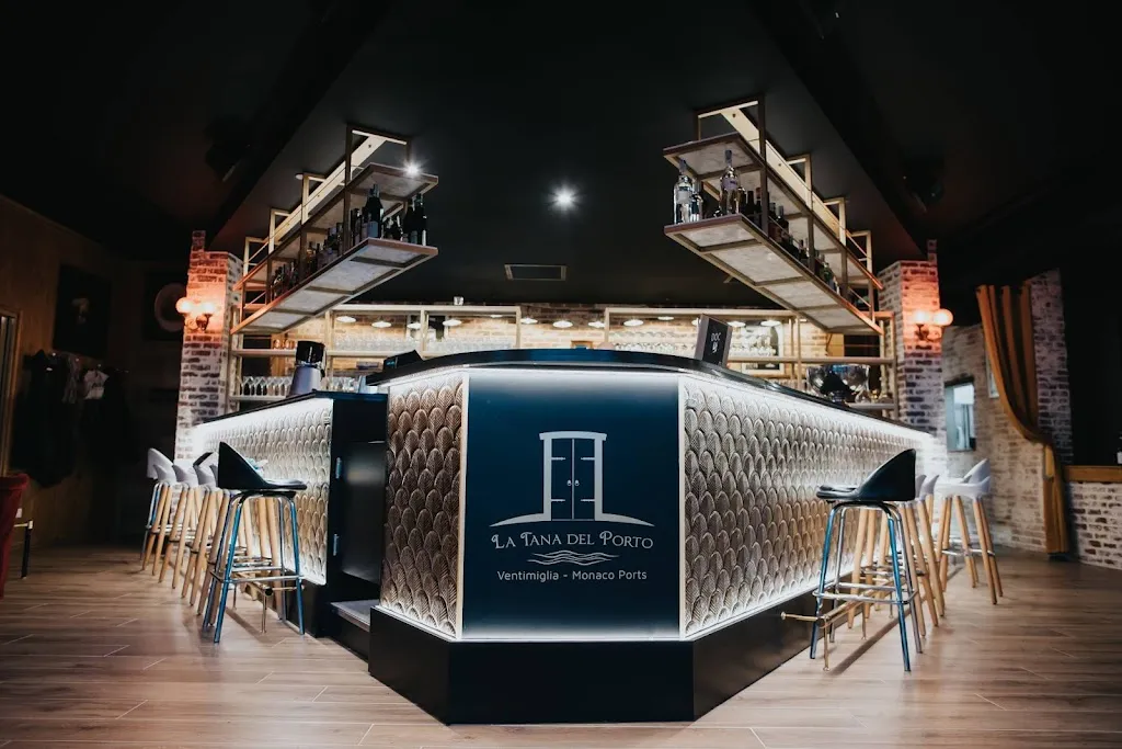 La Tana Del Porto restaurant in Ventimiglia