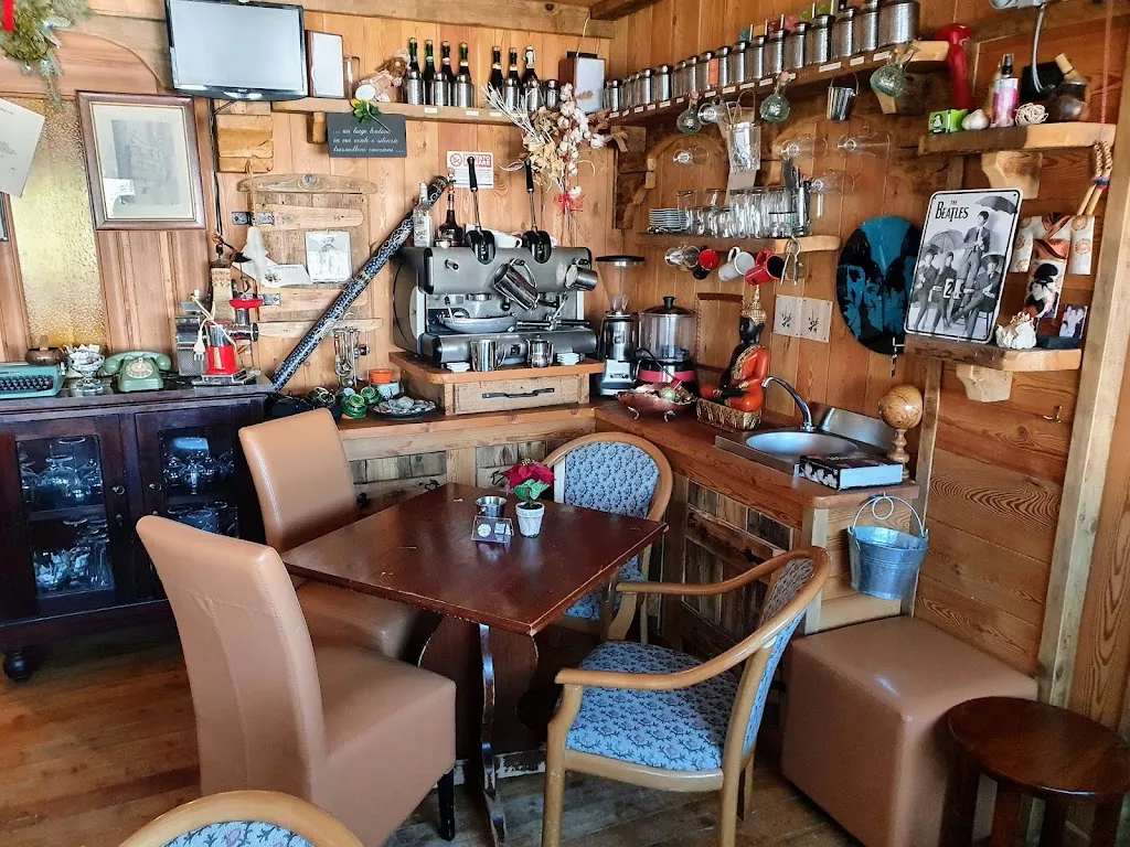Offshore Bar restaurant in La Thuile