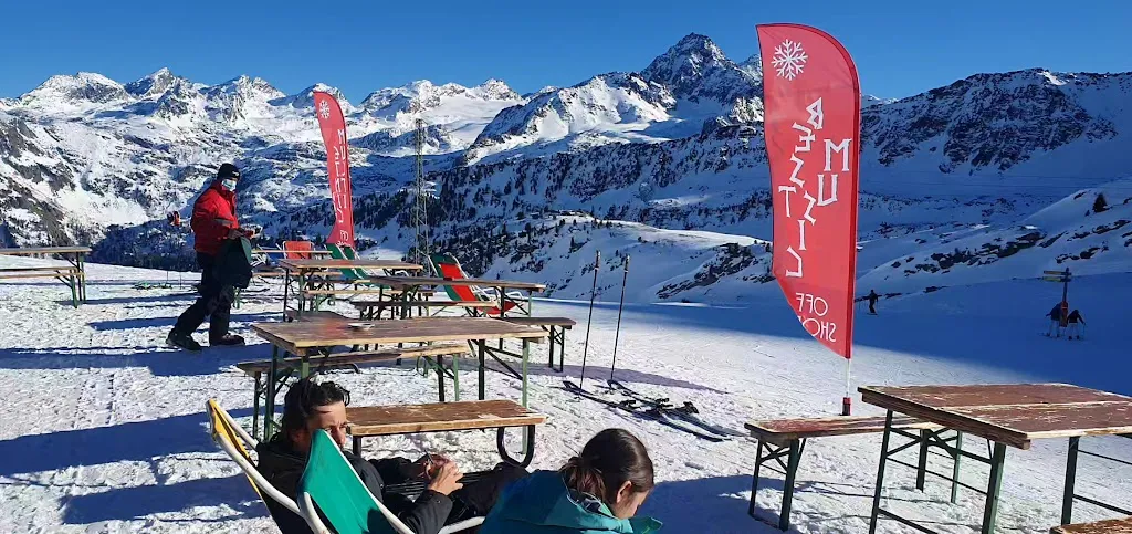 Offshore Bar_La Thuile_slider_image_2