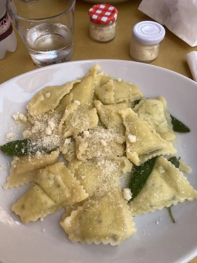 Elea Thackery_Bookaffe_Ventimiglia_review