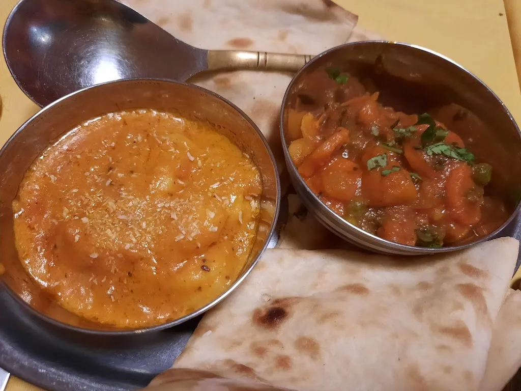 Head Quarters Indian restaurant_Ventimiglia_slider_image_2