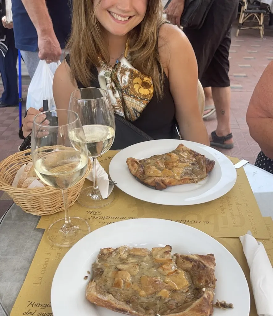 Zoe Whelham_Bar Serena_Ventimiglia_recensione