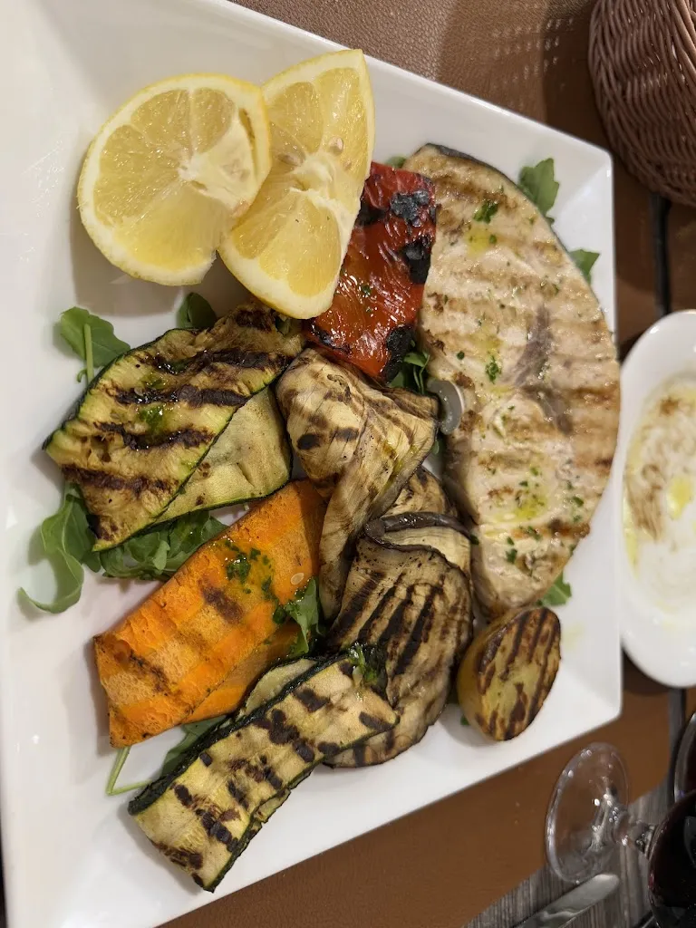 Nirav Mamdani_La Grotta_Ventimiglia_review