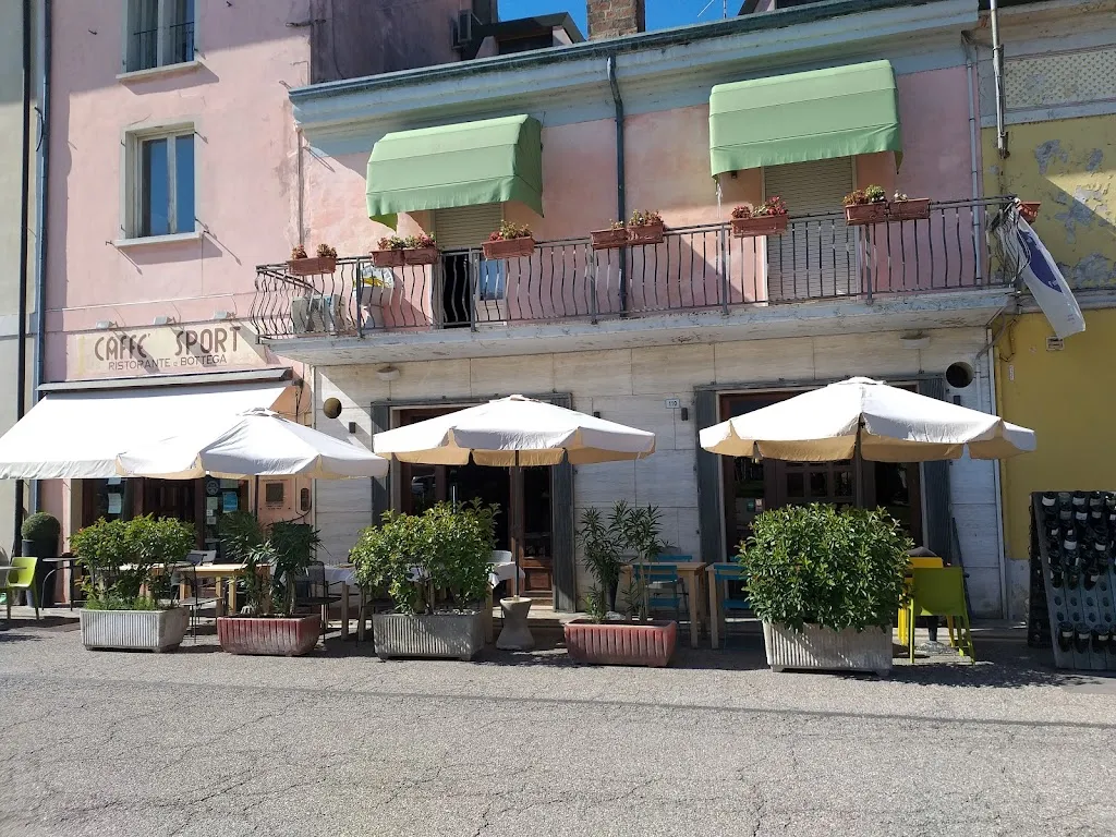 Ristorante Pizzeria Sport restaurant in Acquanegra sul Chiese