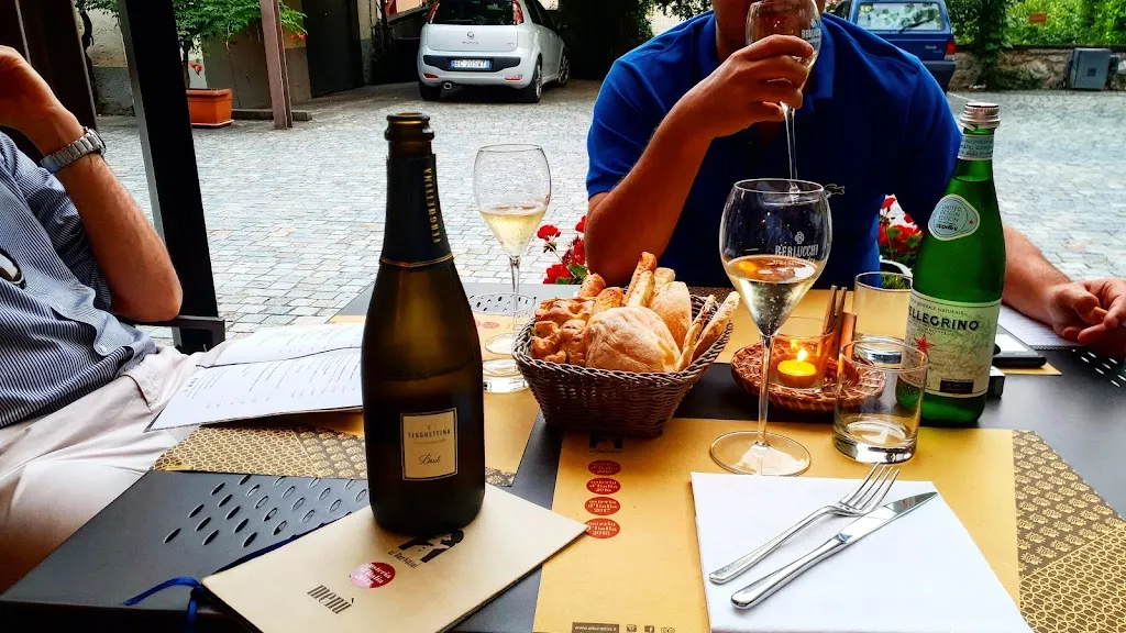 Angelo Picone_Ai Burattini Di Bellini Gianmarco_Adrara San Martino_review