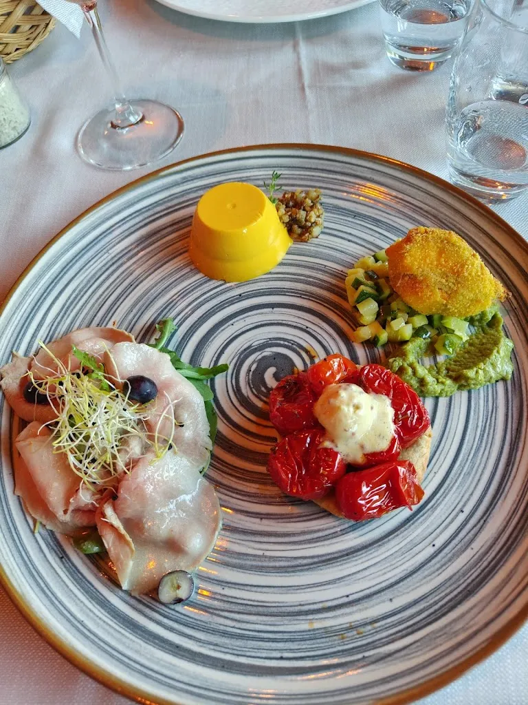 Vea Bistrot_Perloz_slider_image_3