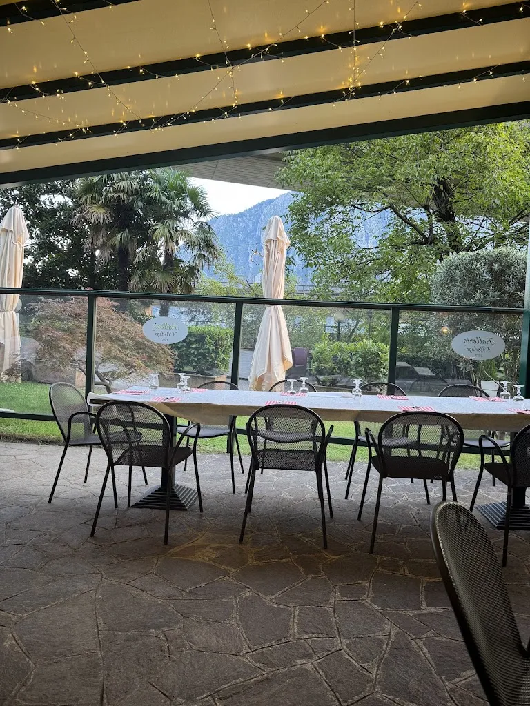 Volodymyr Shchoholiev_Trattoria e Pizzeria i BODEGA_Abbadia Lariana_review