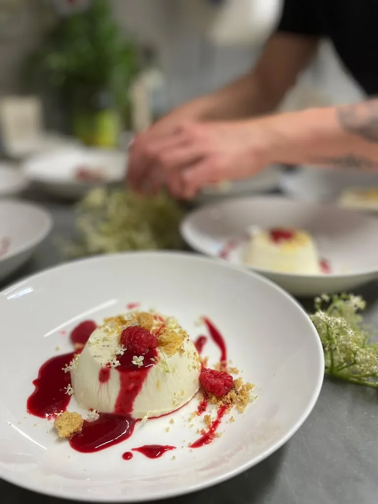 Osteria Sali e Tabacchi_Abbadia Lariana_slider_image_3